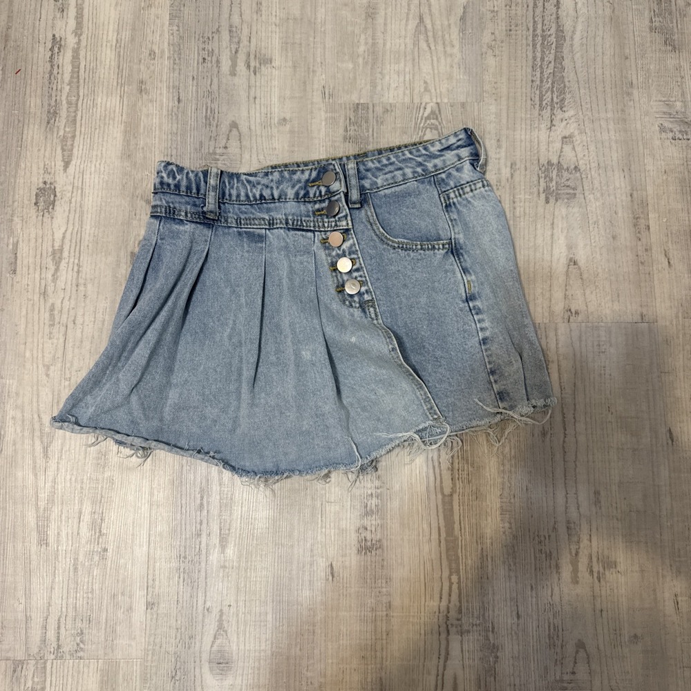 SHEIN JEAN SKIRT WITH SHORTS UNDER LIGHT INDIGO 5 BUTTON ~‎ 4
